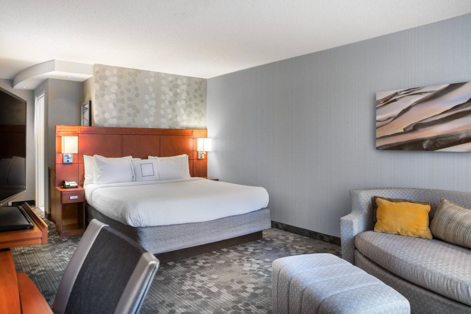 Hotel Courtyard By Marriott Denton Extérieur photo